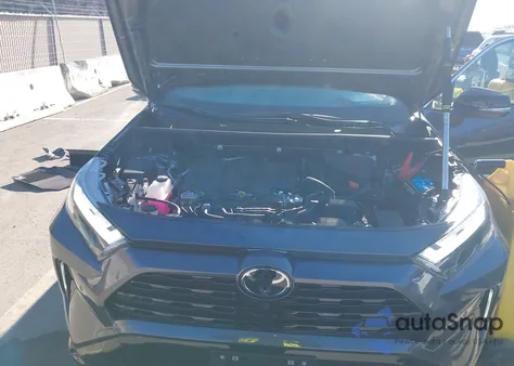 2025 Toyota Rav4 Hybrid Xse z USA, uszkodzony, nr VIN JTME6RFV8SD582002